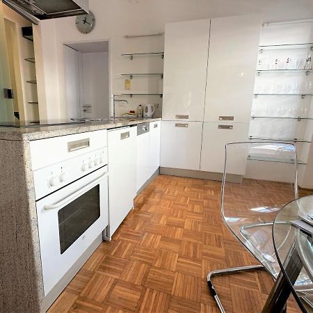 Charming Starry Night Apartment Любляна Екстер'єр фото