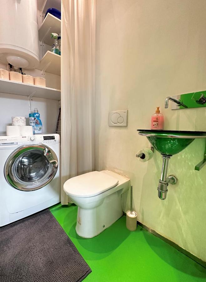 Charming Starry Night Apartment Любляна Екстер'єр фото